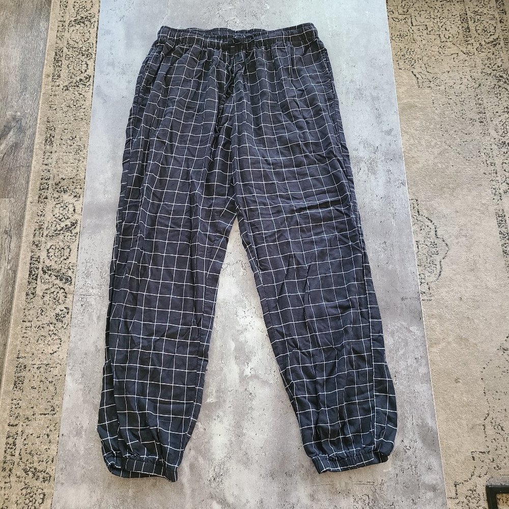 Uniqlo women's soft lounge pants size Medium